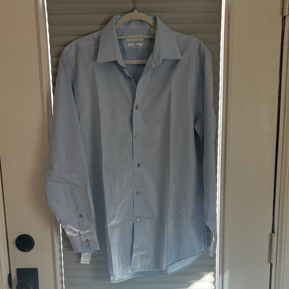 Calvin Klein Men's Light Blue Dress Shirt